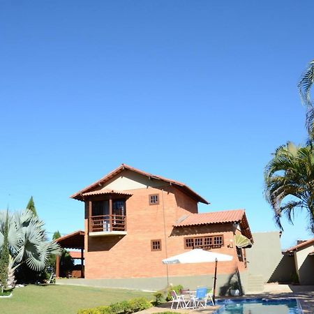 הוילה פנדו Casa Em Penedo מראה חיצוני תמונה