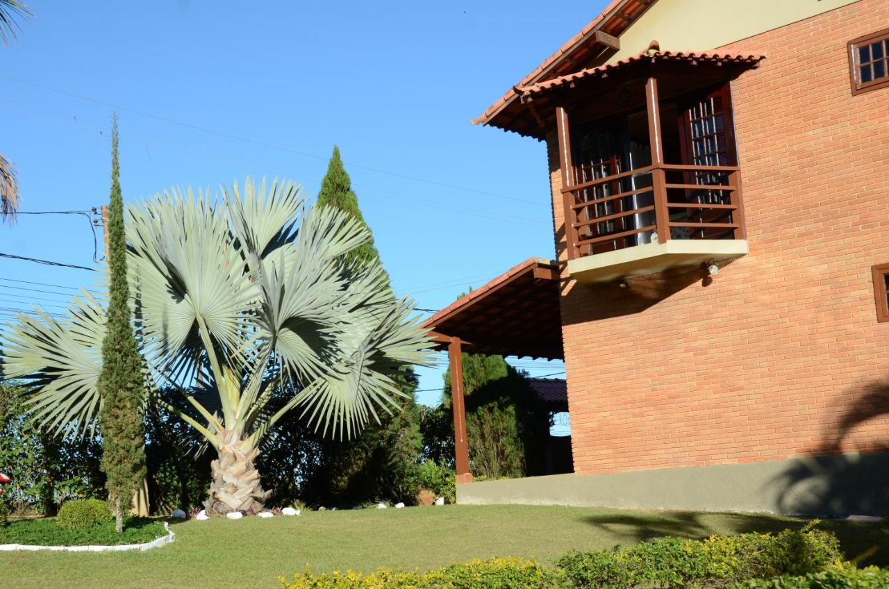 הוילה פנדו Casa Em Penedo מראה חיצוני תמונה