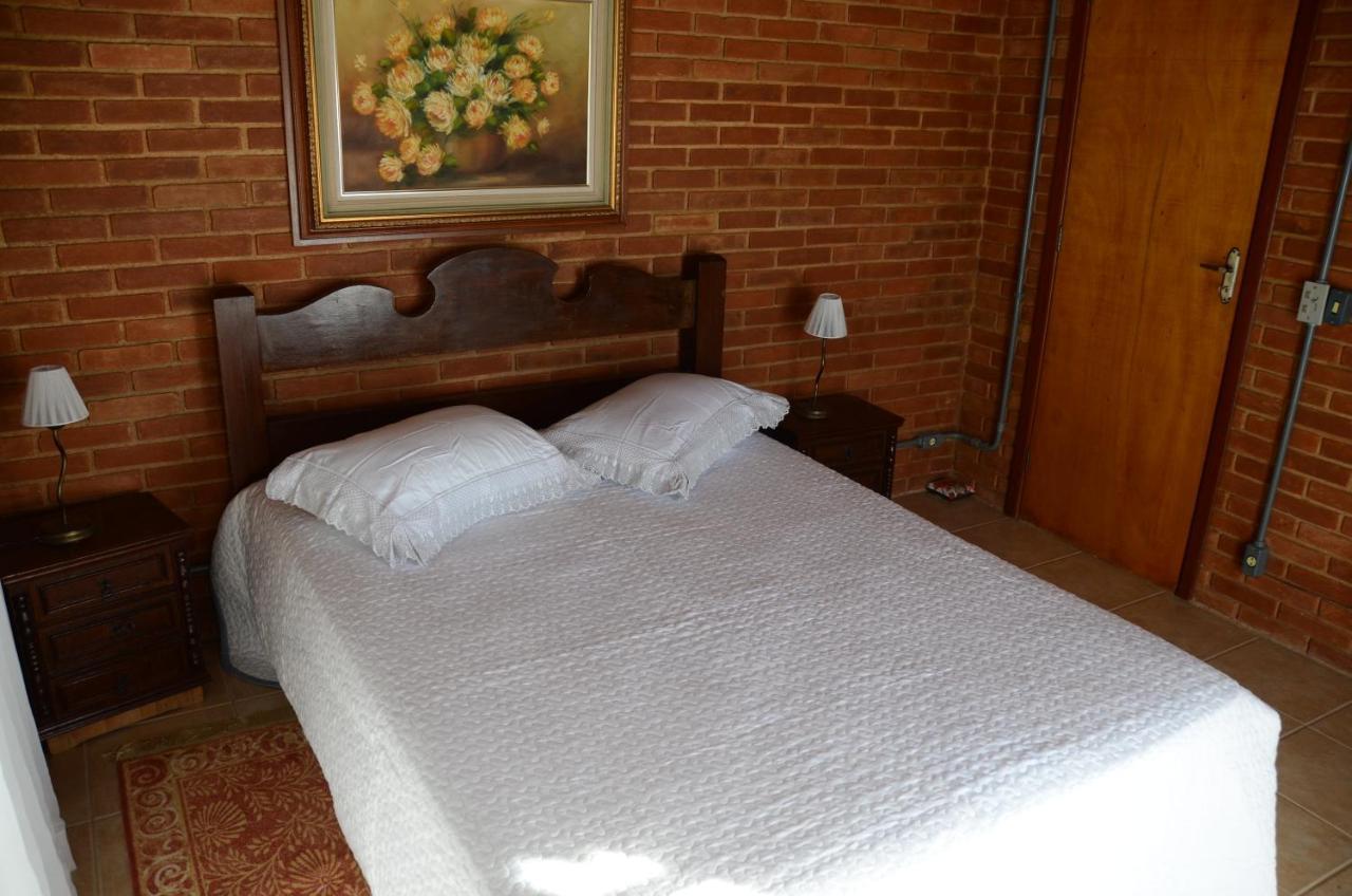 הוילה פנדו Casa Em Penedo מראה חיצוני תמונה