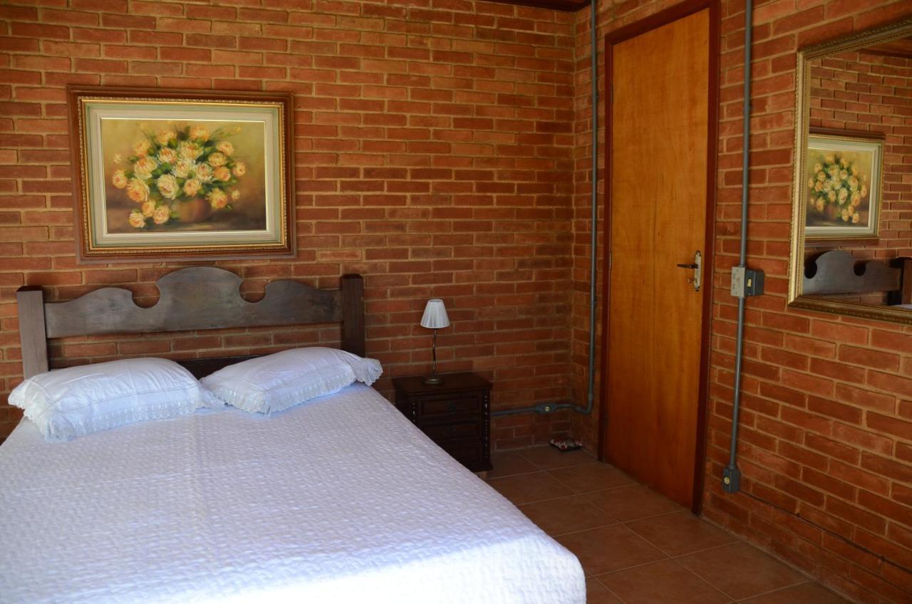 הוילה פנדו Casa Em Penedo מראה חיצוני תמונה