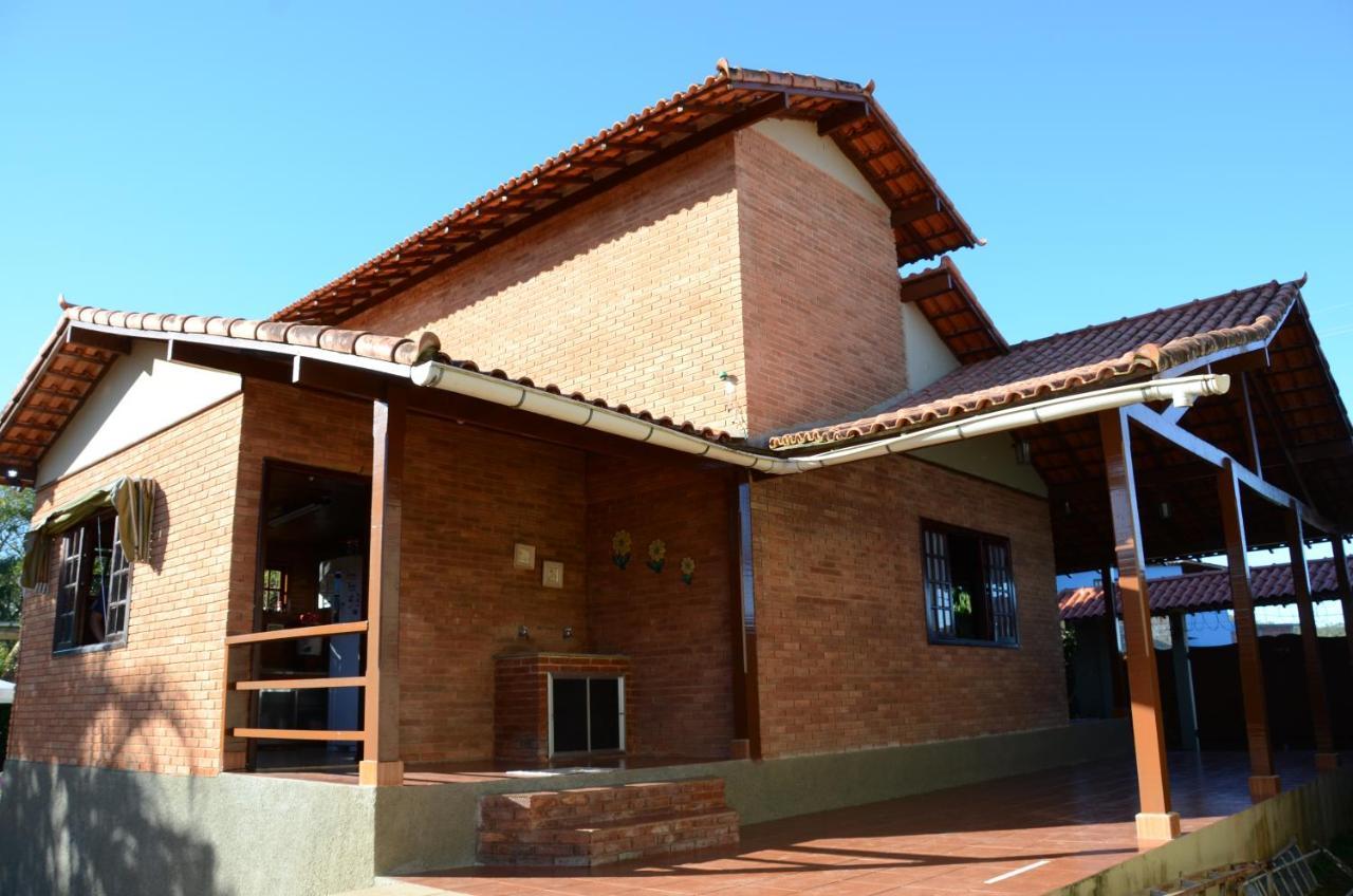 הוילה פנדו Casa Em Penedo מראה חיצוני תמונה